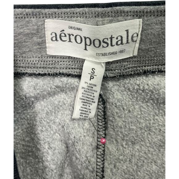 Aeropostale Jogger Sweatpants Womens Small Gray Crop Logo Fleece Lounge Casual - Picture 3 of 13